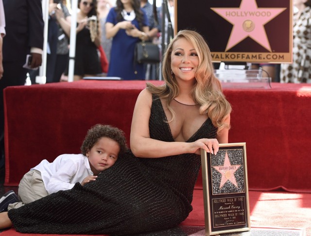 Mariah Carey odsłoniła 2556 gwiazdę na Hollywoodzkiej Alei Sław.