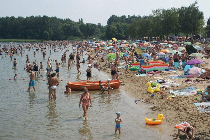 Nad Pogorią III latem wypoczywają tłumy. W ostatnich latach...