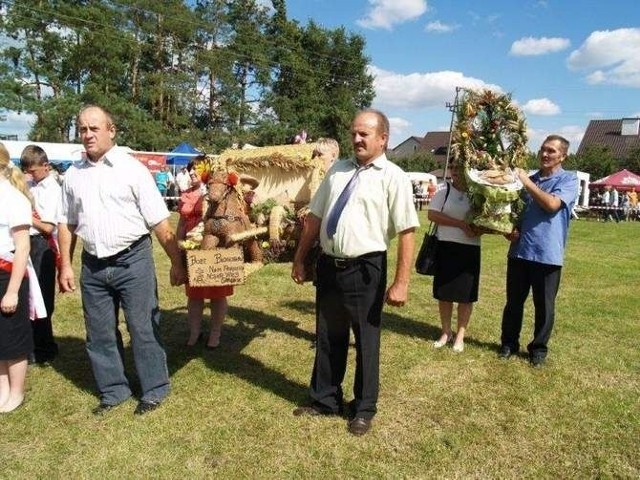 Po raz szósty odbyły się dożynki w gminie Olszewo Borki. Więcej zdjęć znajdziesz tutaj:  Dożynki w Olszewie-Borkach (zobacz zdjęcia)   