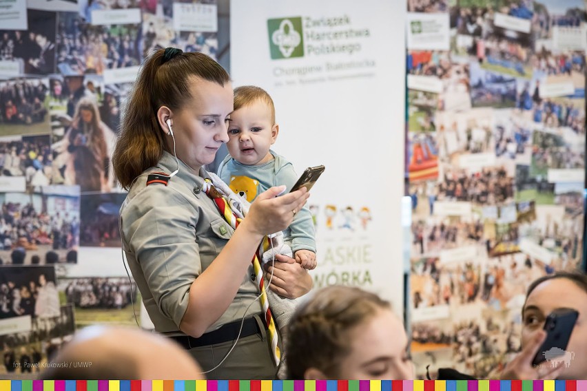 Zjazd ZHP Chorągwi Białostockiej. Złote i srebrne odznaczenia otrzymało ponad dwudziestu zasłużonych dla harcerstwa