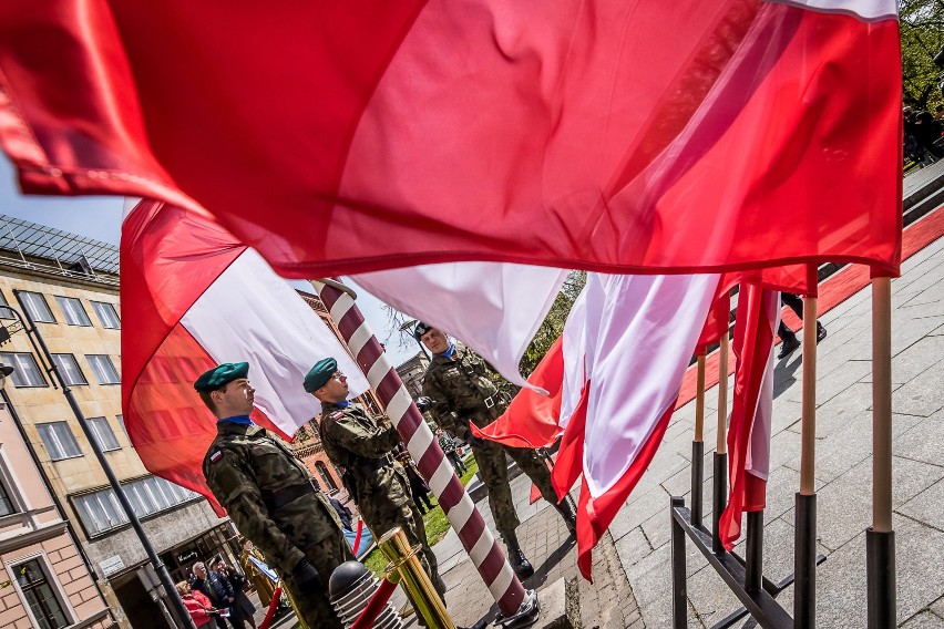 Dzień Flagi Rzeczypospolitej Polskiej - tak obchodzimy...