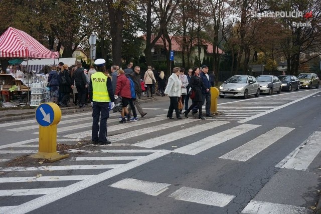 Rybnik: Ponad 40 kolizji w trakcie akci znicz