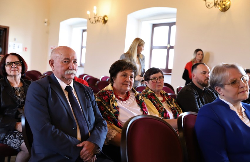 W Sandomierzu podpisano umowy na tworzenie i rozwój infrastruktury turystycznej, rekreacyjnej i kulturalnej. Kto otrzymał wsparcie? 