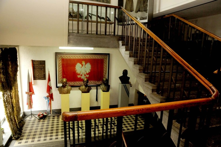 Kraków. Minister kultury chce ratować zbiory Muzeum Czynu Niepodległościowego. Pandemia stoi na przeszkodzie