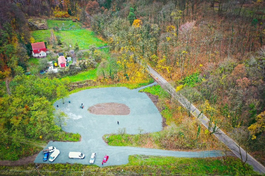 Przy jeziorze Szmaragdowym w Szczecinie powstał specjalny parking. Pomieści ponad 100 samochodów