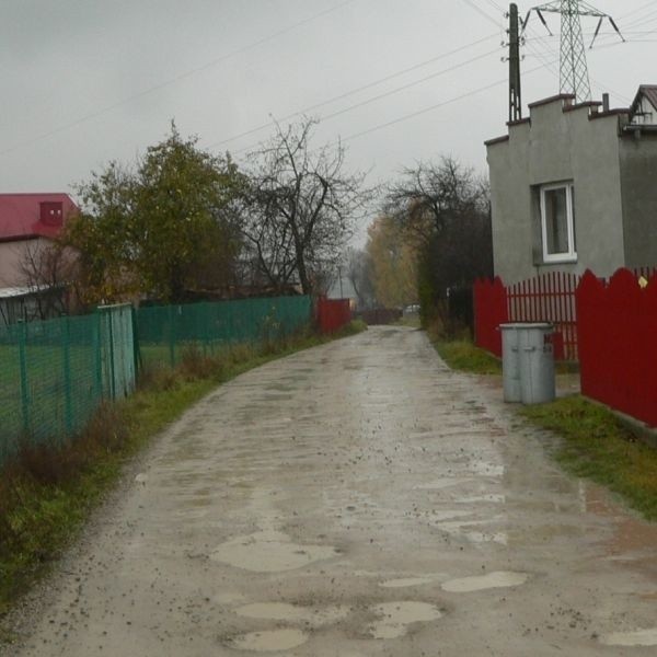 Zapomniany zakątek, jak nazwała tę ulicę sołtyska Bąkowa, będzie mieć nazwę Graniczna.