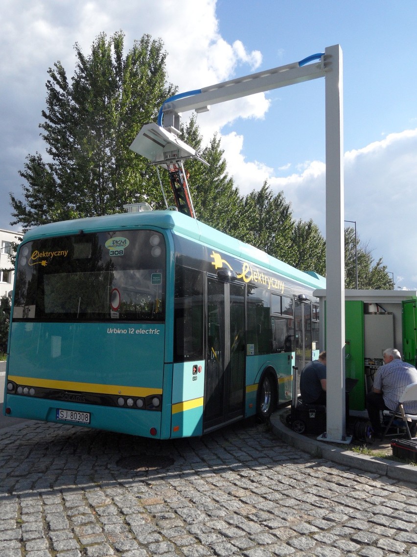 Jaworzno: powstała już stacja doładowująca elektrobus