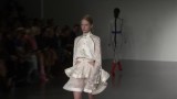 Geometryczne wzory, lata 20 i moda z Soho - London Fashion Week