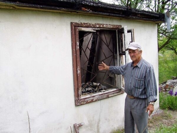 - Zupełnie nowy domek spłonął w ostatnią sobotę - mówi Władysław Kwiatkowski.