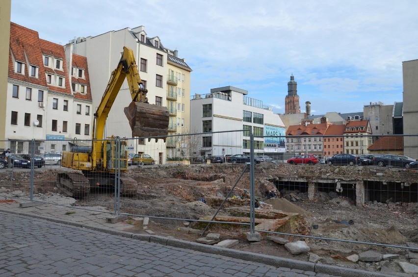 Wrocław: Budują Times II na fundamentach kamienic z XII wieku (ZDJĘCIA, WIZUALIZACJE)