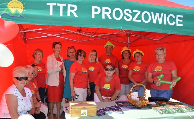 Członkowie TTR są widoczni z daleka dzięki swoim "firmowym" koszulkom