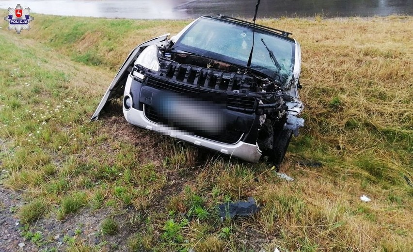 Wypadek w powiecie lubartowskim. Dwie osoby trafiły do szpitala