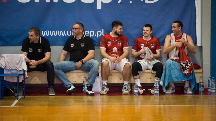 Koszykarze Tura Basket Bielsk Podlaski pozostają wciąż w...