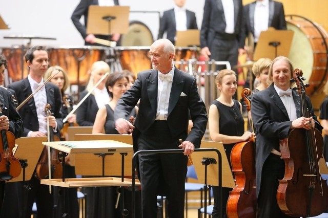 W niedzielę (26.06), orkiestrę FZ w programie „Humoreska” poprowadzi były, wieloletni dyrektor – Czesław Grabowski. Usłyszymy muzykę popularną i filmową.