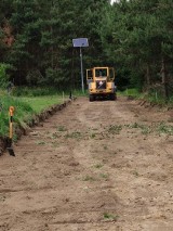 Rozpoczęły się prace przy przebudowie dróg gminnych w Struszewie