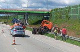 Wypadek ciężarówek na autostradzie A1 w Łódzkiem