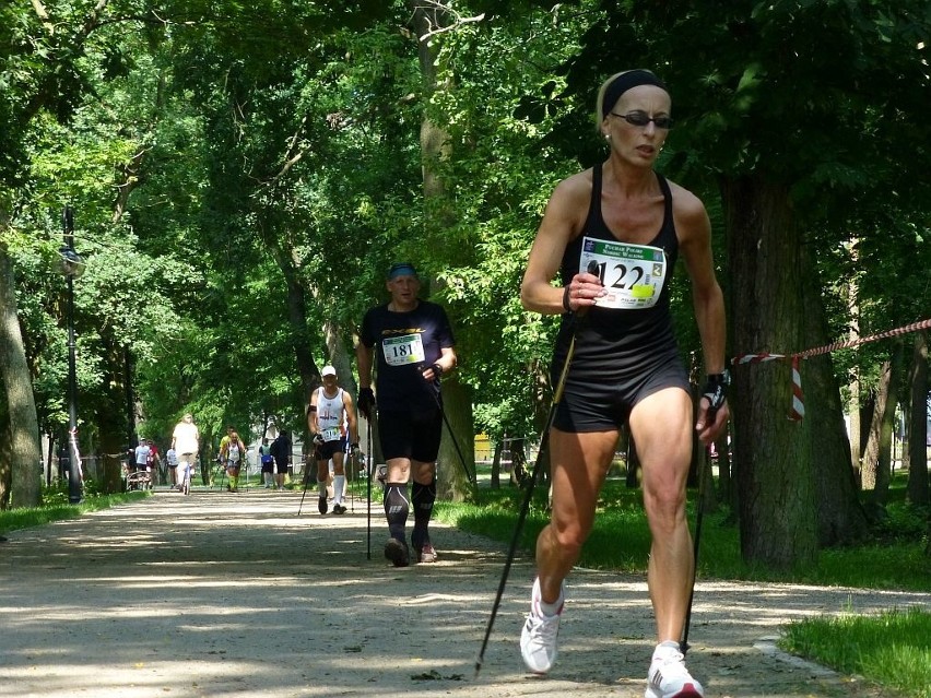 W biegu na 10 km najszybszy był Marcin Michalec z Krosna....