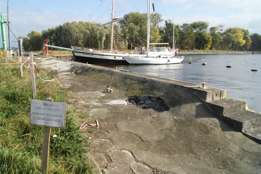 Marina w ruinie. Właściciel i dzierżawca w sądzie [zdjęcia]