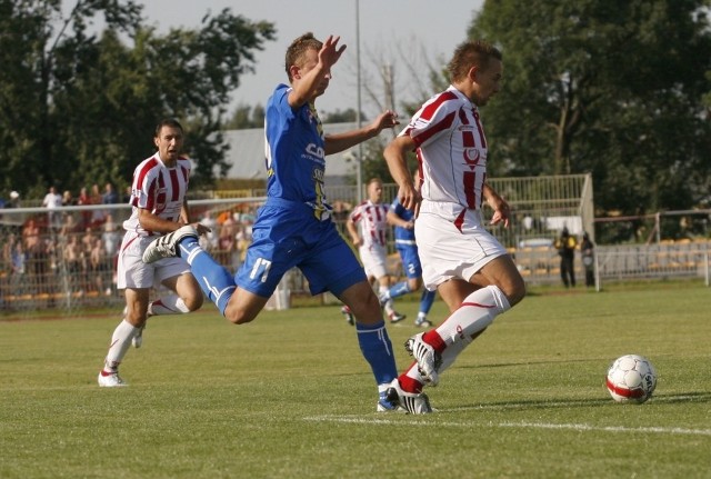 Sebastian Hajduk nadal będzie strzelał gole dla pasiaków.