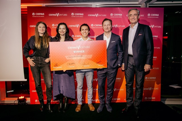 Startup MakeGrowLab został polskim finalistą konkursu Chivas Venture dla przedsiębiorstw odpowiedzialnych społecznie. Nagrodę w wysokości 40 tys. dolarów odebrał Josh Brito, współzałożyciel spółki.