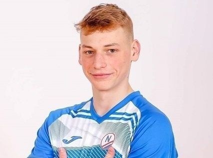 Hummel IV liga. Piłkarzem 14 kolejki został Mateusz Kawecki z GKS-u Zio-Max Nowiny. Jego zespół pokonał Moravię Morawica 4:1