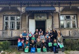 Gmina Borkowice. Trwa obóz wolontariuszy we Dworze w Rzucowie