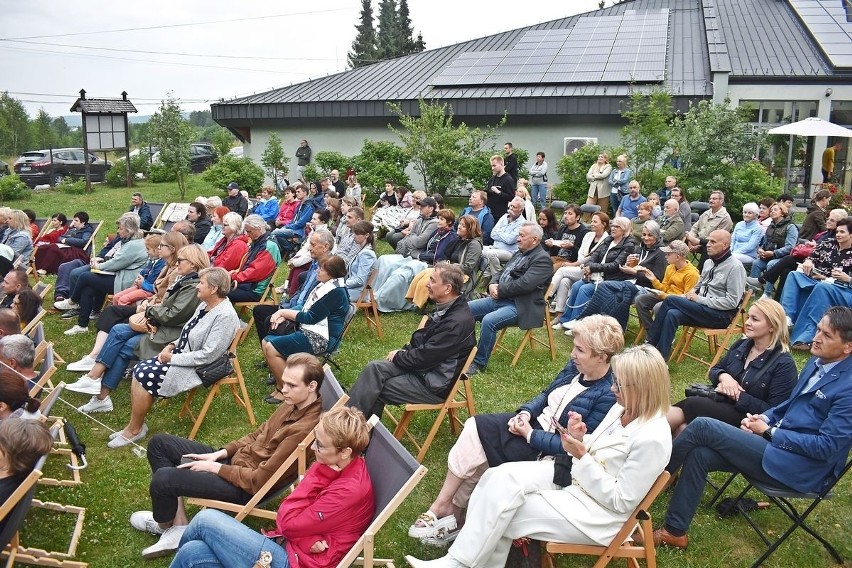 Gwiazdy przyjechały do Ciekot na Festiwal Otwarte Książki. Zobacz zdjęcia i film