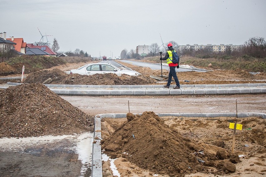 Prace na budowie ringu idą zgodnie z planem...