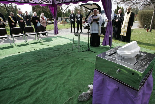 W Słupsku odbył się pogrzeb dzieci utraconych