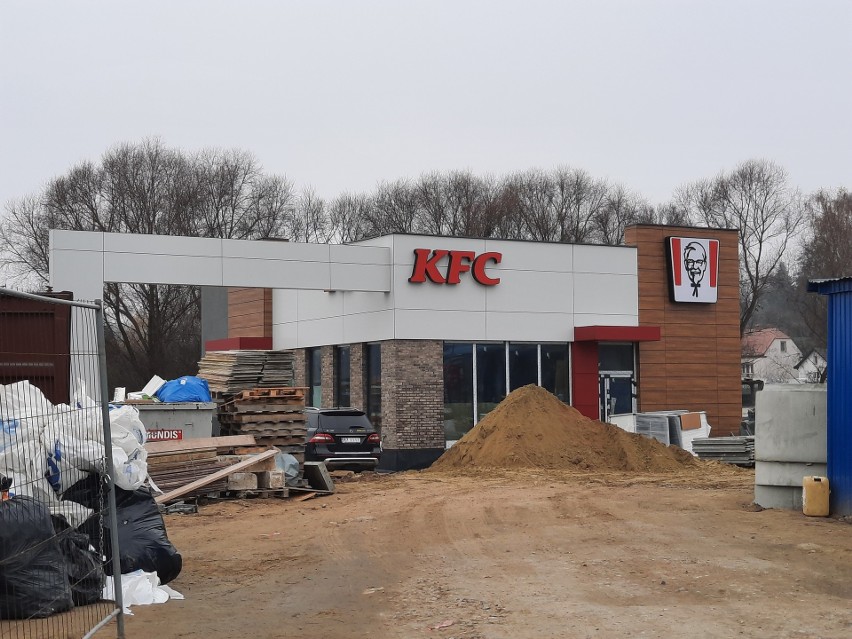 Restauracja KFC w Ostrowcu jest już prawie gotowa. Wielkie otwarcie w grudniu (ZDJĘCIA) 