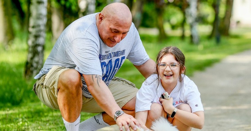Marcin Najman beztrosko spędza czas z córką. 12-letnia Weronika nie może oderwać się od taty!
