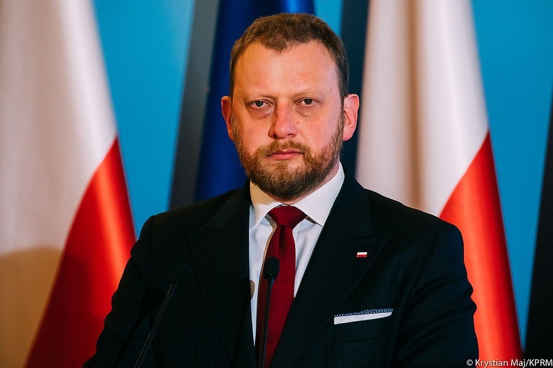 Rząd znosi pierwsze zakazy w Polsce. Kolejne podzielone na etapy