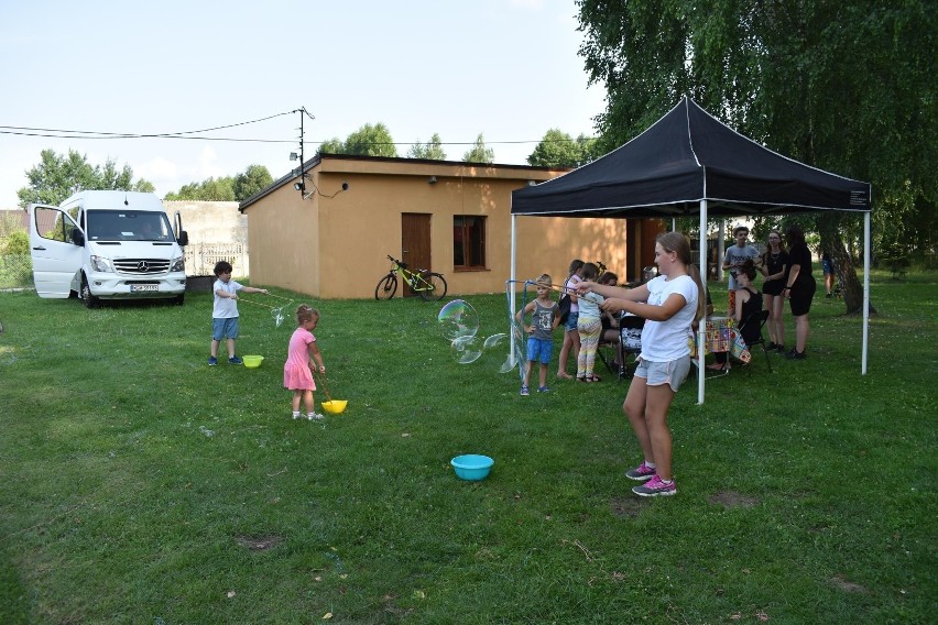 Udany Festyn Rodzinny w Bębnowie. Zabawa była znakomita [ZDJĘCIA]