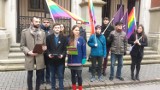 Protestują przeciwko występowi Paula Camerona [WIDEO]