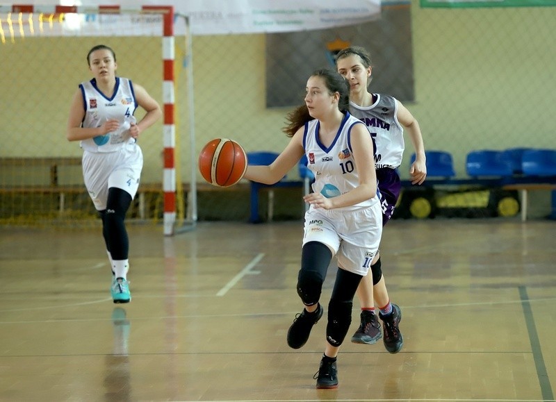 Turniej w Łodzi. Geocover Basketball Cup 2020. PTK Pabianice było drugie, a trzeci AKS SMS Łódź