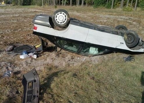 Wypadek w Niedźwiadzie i w innych miejscowościach. To był tragiczny piątek na drogach regionu