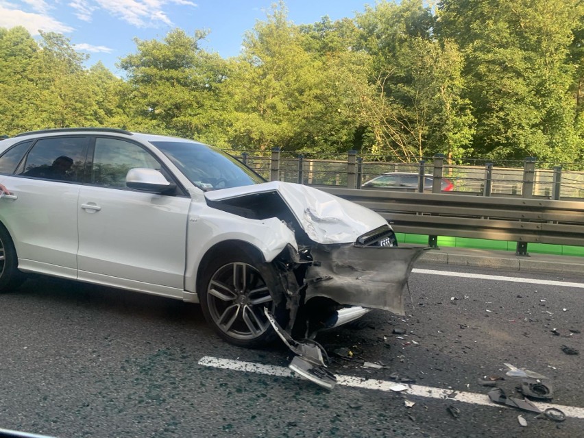 Kolizja czterech samochodów pod Szczecinem na A6. Zdjęcia