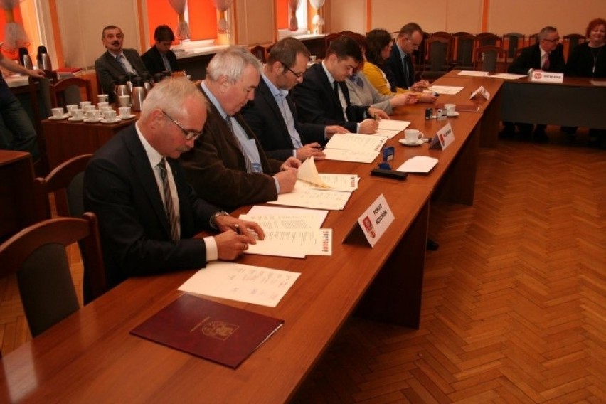 Porozumienie siedmiu gmin otwiera szanse na nowy system...