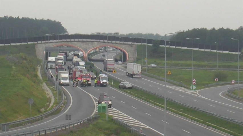 Wypadek na autostradzie A4 w Brzesku. Są ranni