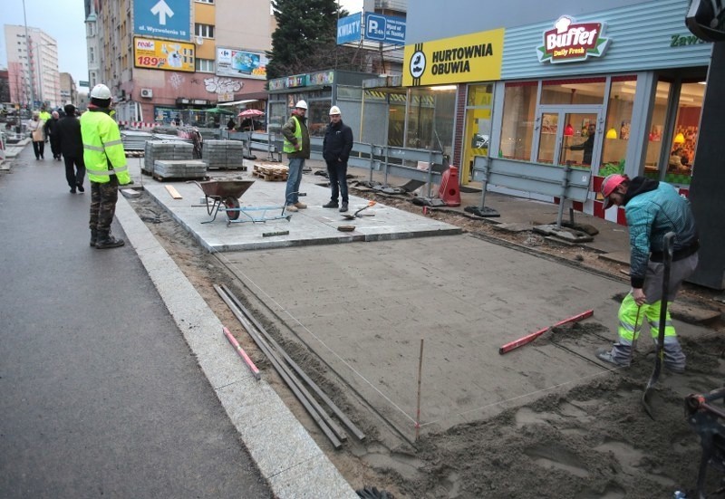 Remont al. Niepodległości. Przed nami jeszcze 2 tygodnie pracy?