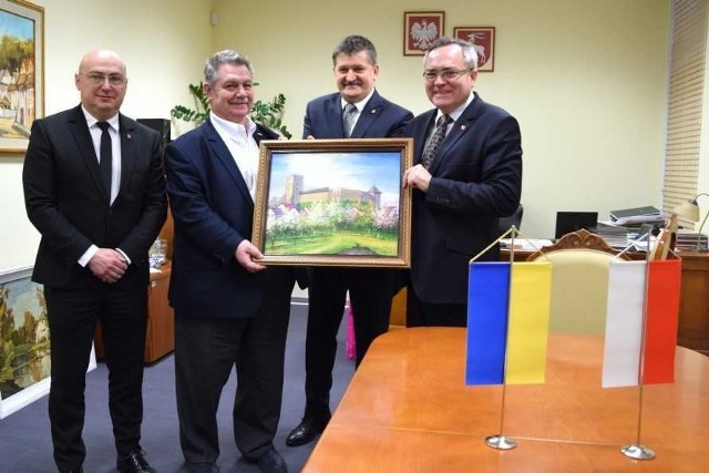 Przedstawiciele Ukrainy i władz województwa spotkali się w urzędzie marszałkowskim 