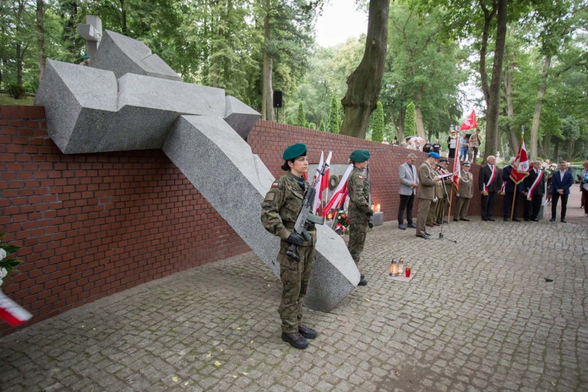 Upamiętnili pamięć ofiar z Wołynia (zdjęcia)              