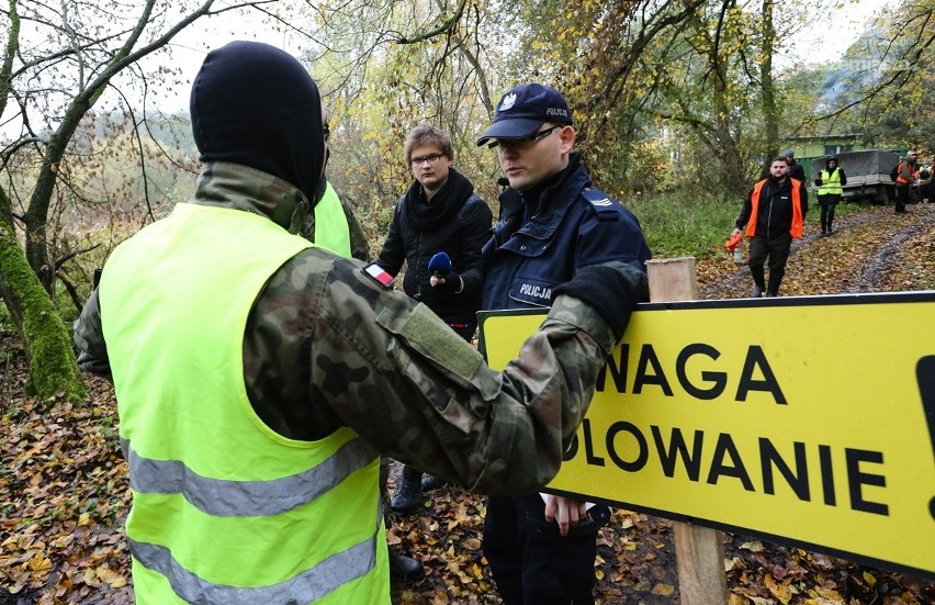 Myśliwi polowali zgodnie z prawem - w lesie, a nie na terenie objętym zakazem