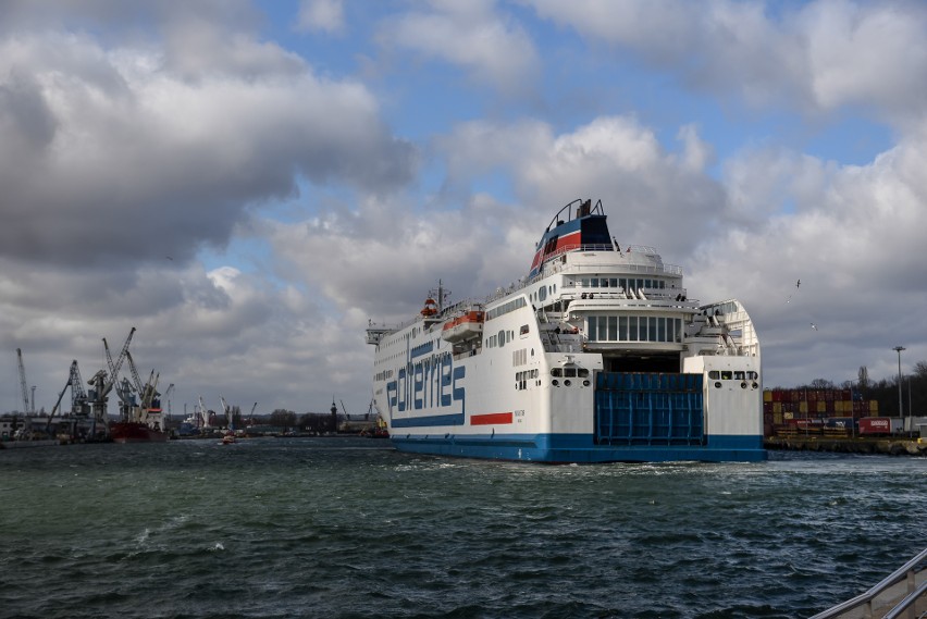 Port Gdańsk pomaga Ukraińcom - transport humanitarny m.in. ze sprzętem medycznym dotarł do Odessy