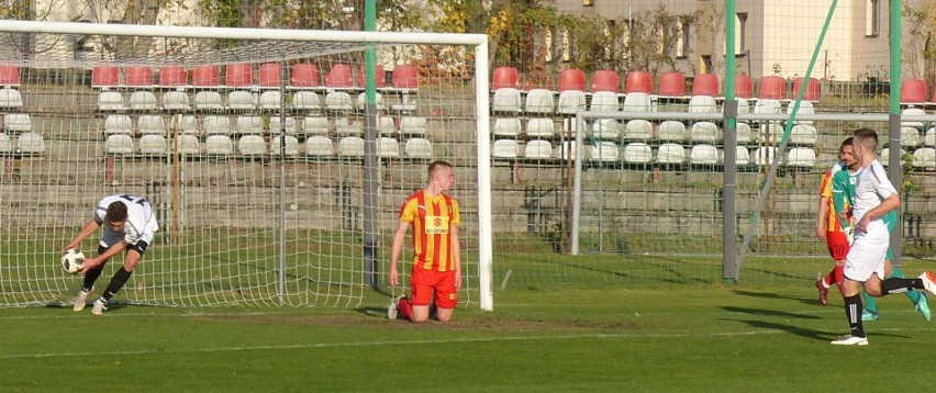 IV liga. Korona II wygrała mecz na szczycie z Pogonią Staszów. Grali Rymaniak, Możdżeń, Jukić, Gardawski [DUŻO ZDJĘĆ, WIDEO, AKTUALIZACJA] 