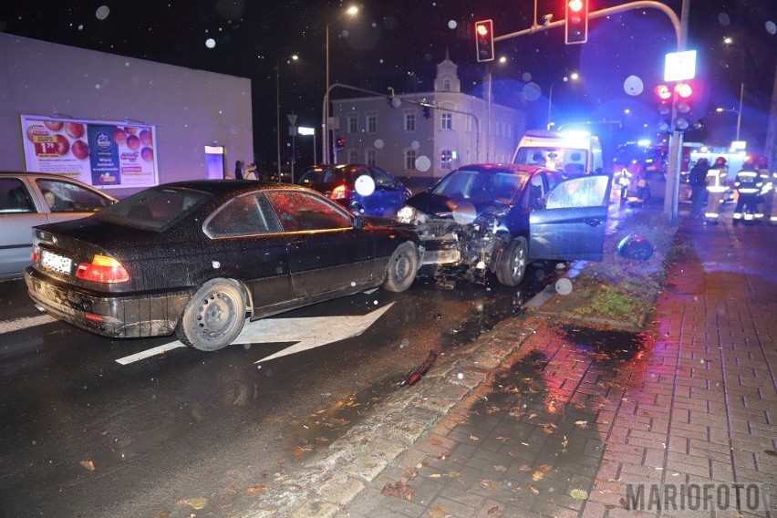 W Opolu zderzyły się łącznie cztery samochody. Dwa z nich...