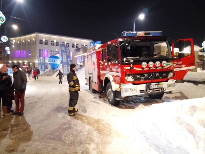 Strażacy ochotnicy z OSP w Kościelisku jeżdżą m.in. srednim...