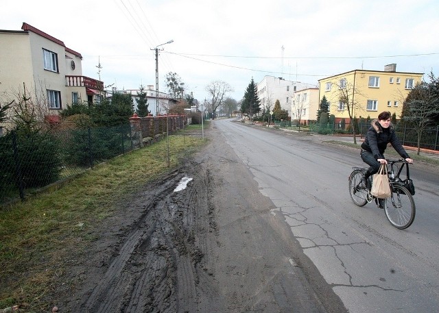 Połowa mieszkańców gminy Pruszcz ma telefony w Netii.