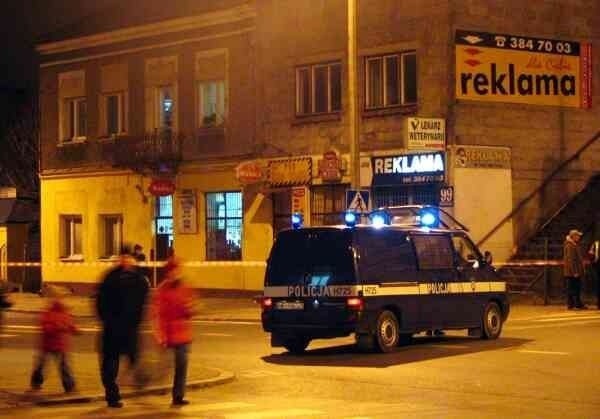 Policja wciąż szuka w Radomiu mężczyzny, który strzelał na ulicy Słowackiego.