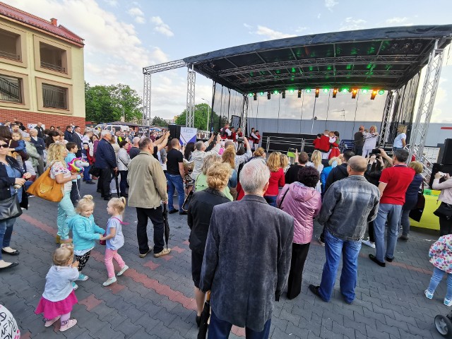 19 maja 2019 roku odbył się coroczny Festyn Spółdzielczy zorganizowany przez Ostrołęcką Spółdzielnię Mieszkaniową oraz Spółdzielnię Centrum. Był tort, pokazy, występy oraz mnóstwo wspólnej zabawy.